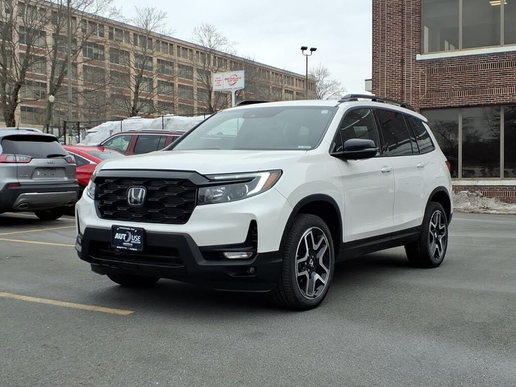 2023 HONDA Passport