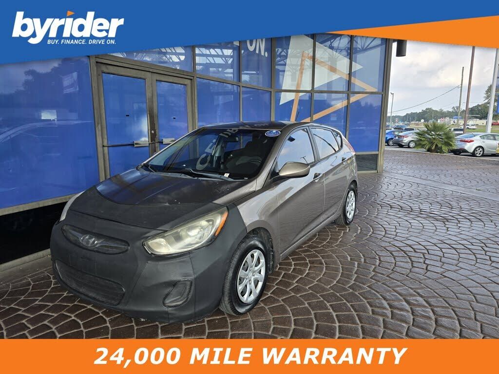 2013 HYUNDAI Accent