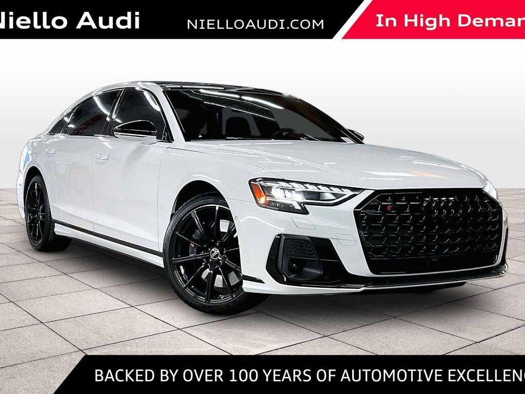 2023 AUDI S8