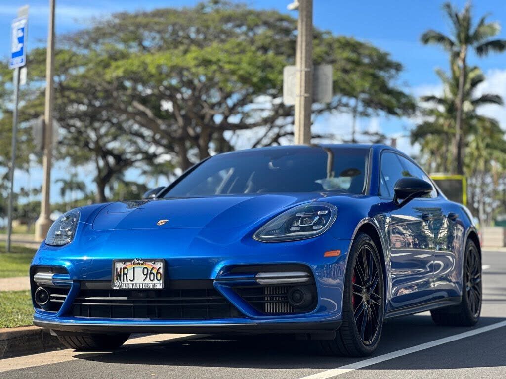 2017 PORSCHE Panamera