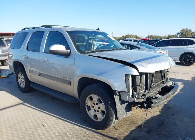 2011 CHEVROLET Tahoe
