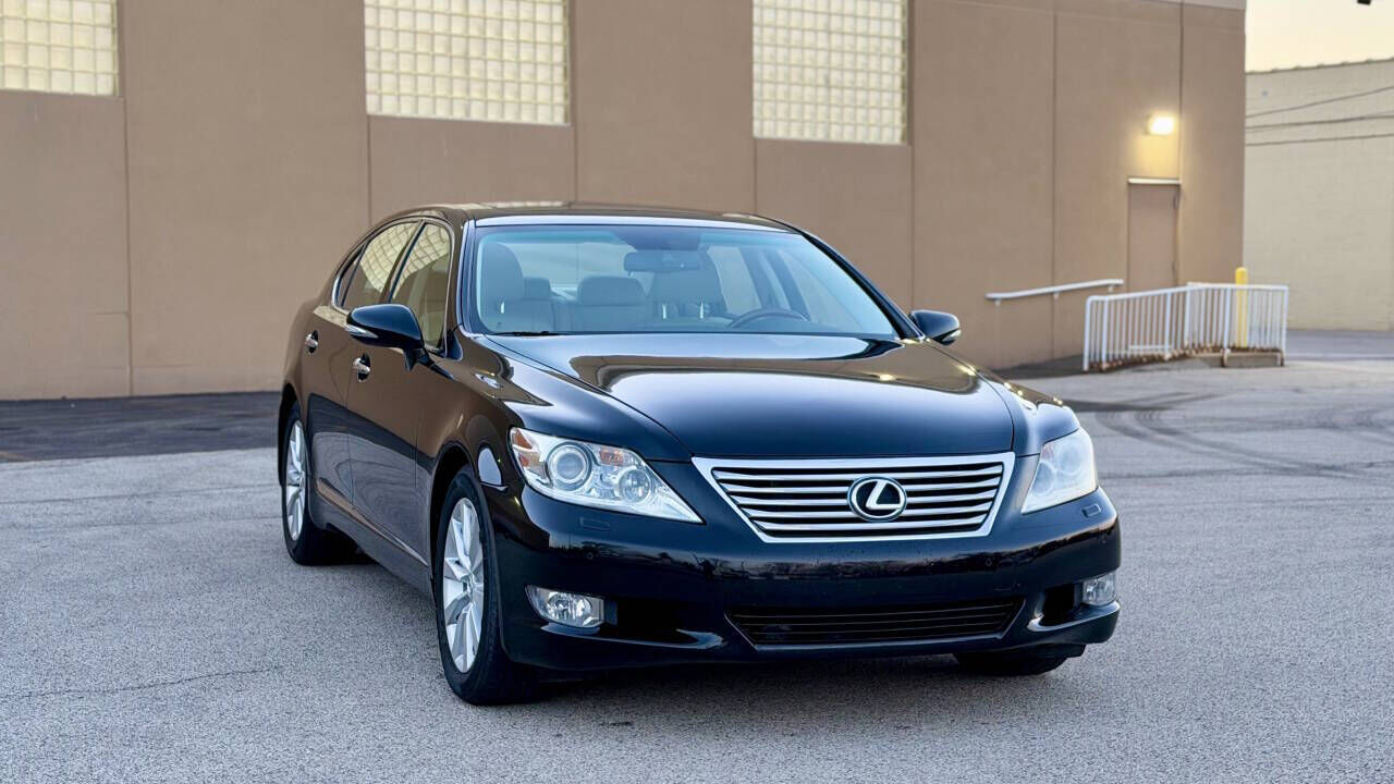 2010 LEXUS LS
