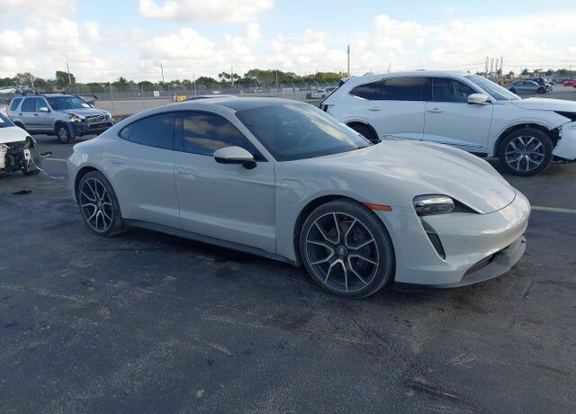 2023 PORSCHE Taycan