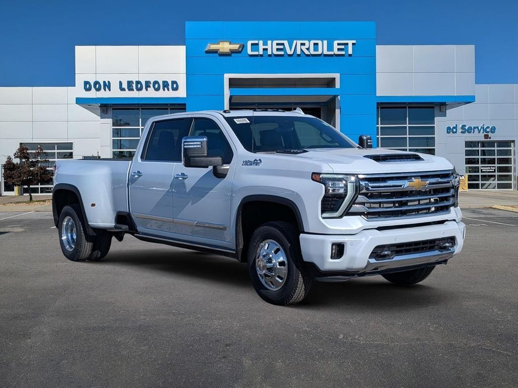 2026 CHEVROLET Silverado HD