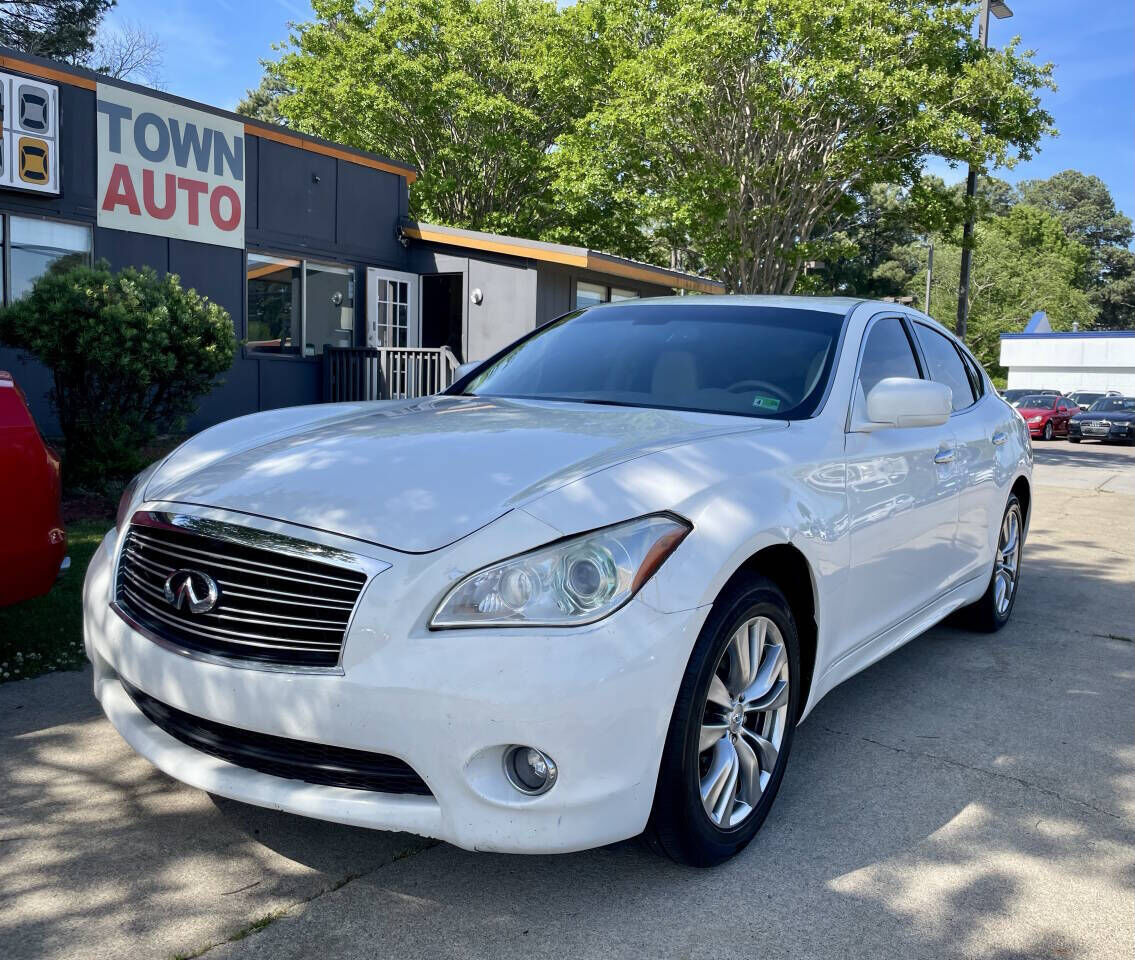 2013 INFINITI M37