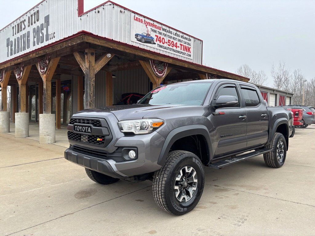 2020 TOYOTA Tacoma