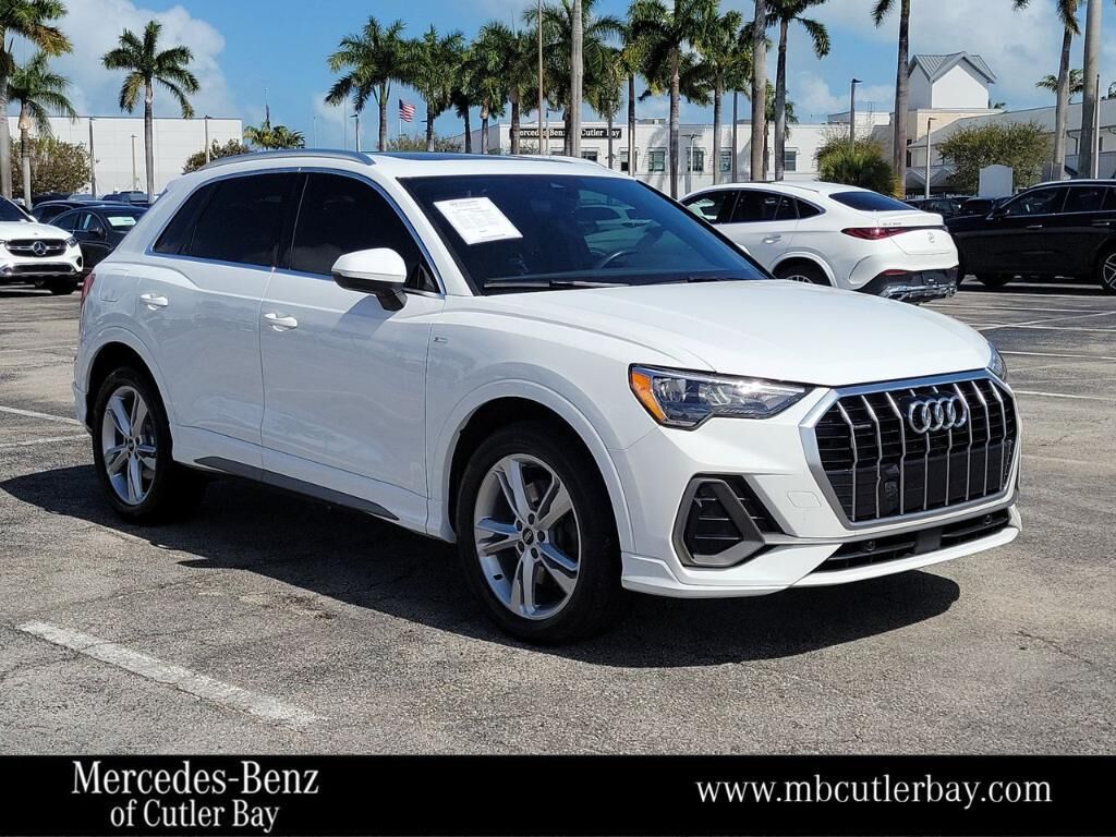 2022 AUDI Q3