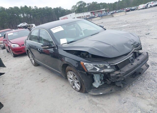 2016 VOLKSWAGEN Passat