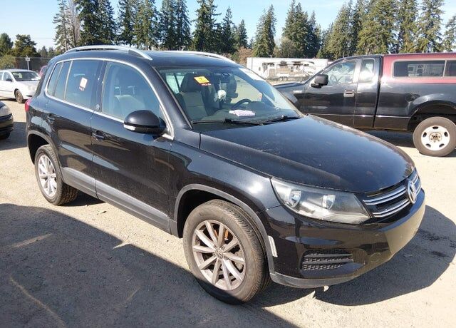 2017 VOLKSWAGEN Tiguan