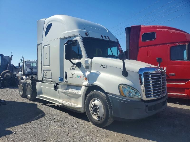 2016 FREIGHTLINER Cascadia