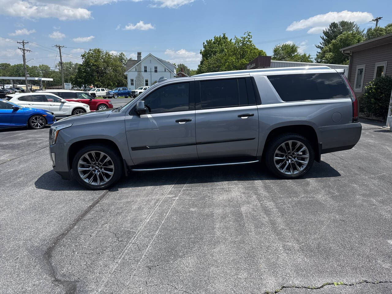 2018 CADILLAC Escalade ESV