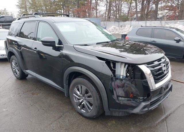 2022 NISSAN Pathfinder