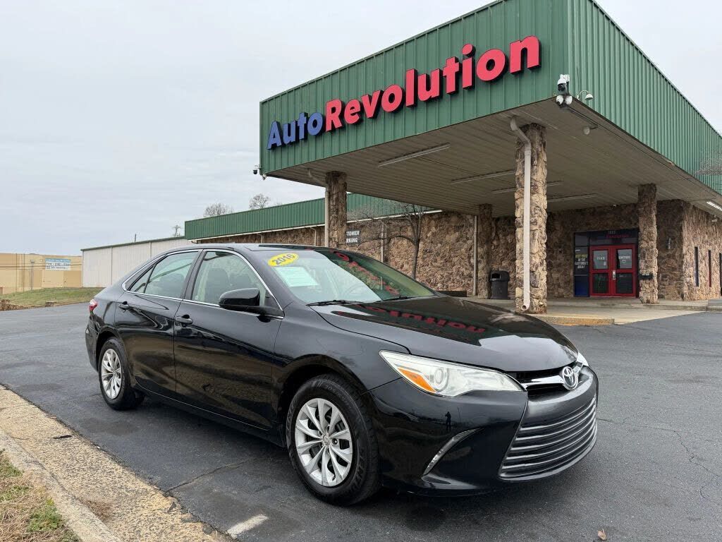 2016 TOYOTA Camry