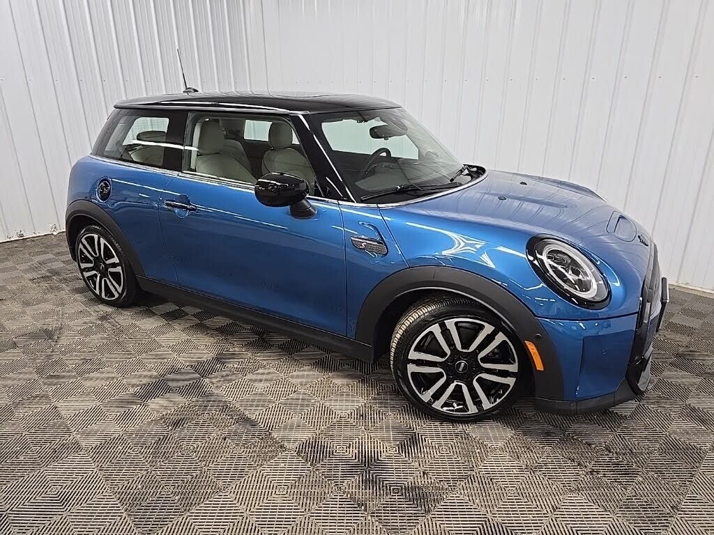 2023 MINI Hardtop