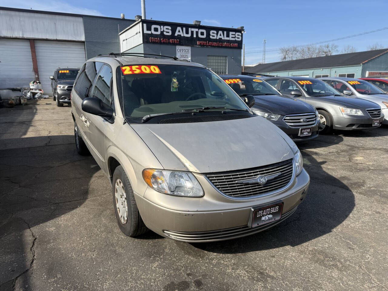 2003 CHRYSLER Town and Country