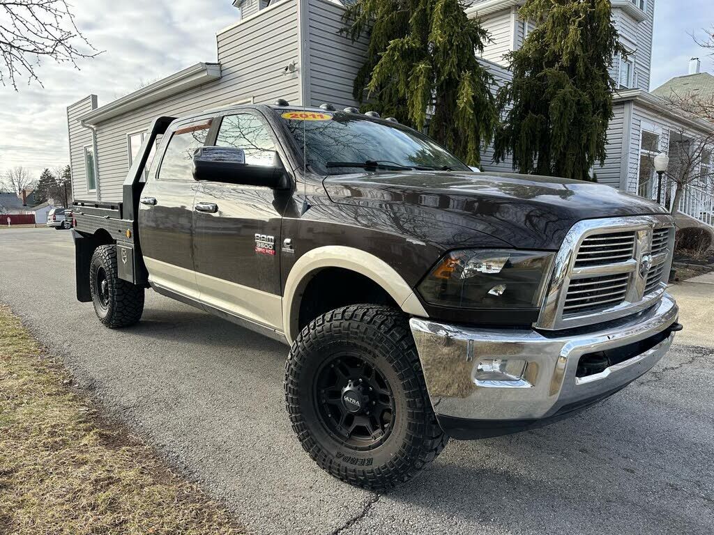 2011 DODGE Ram