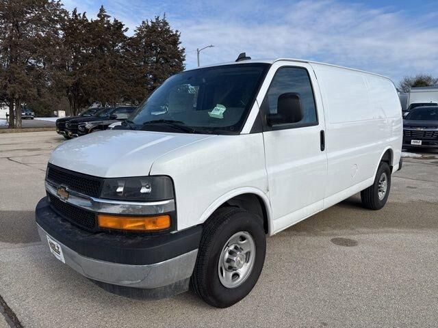 2025 CHEVROLET Express