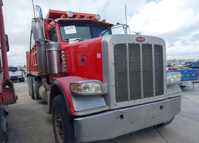 2009 PETERBILT 388