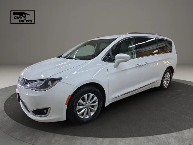 2019 CHRYSLER Pacifica