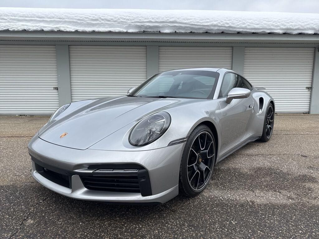 2024 PORSCHE 911