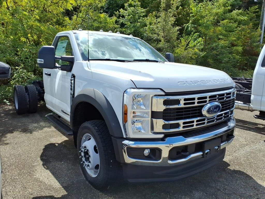 2024 FORD F-550