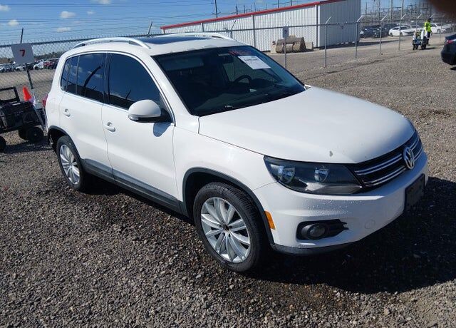 2014 VOLKSWAGEN Tiguan