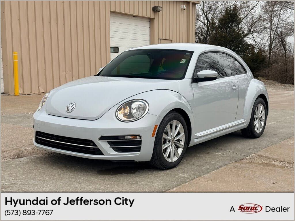 2017 VOLKSWAGEN Beetle