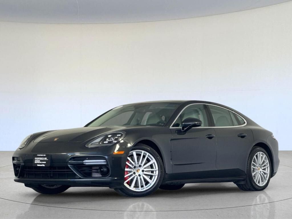 2017 PORSCHE Panamera
