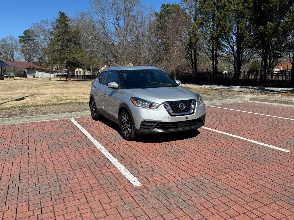 2020 NISSAN Kicks