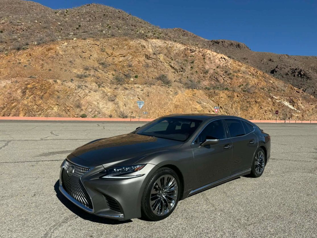 2018 LEXUS LS