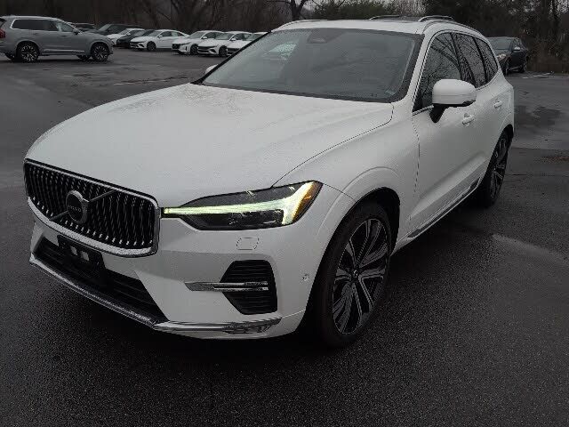 2023 VOLVO XC60
