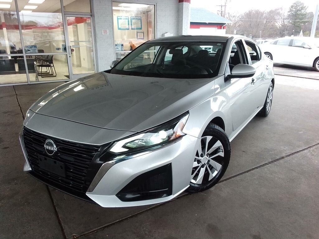 2023 NISSAN Altima