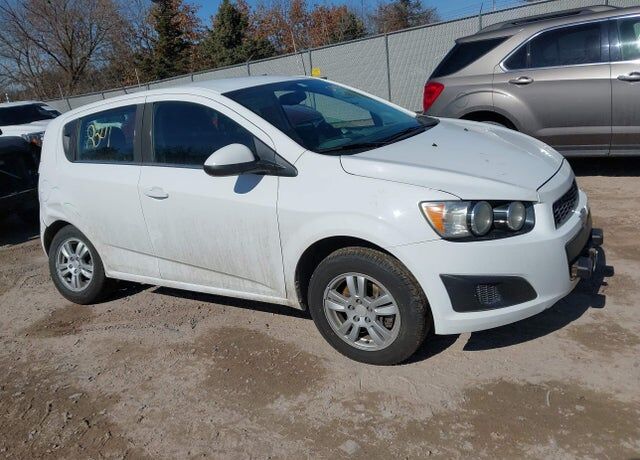2016 CHEVROLET Sonic