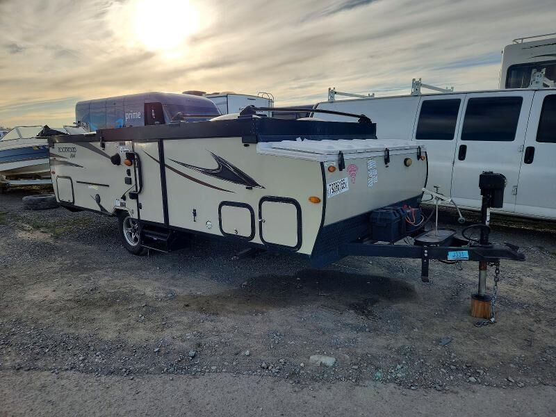 2018 FOREST RIVER Premier
