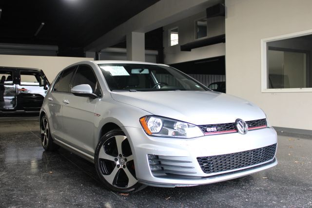 2016 VOLKSWAGEN Golf GTI