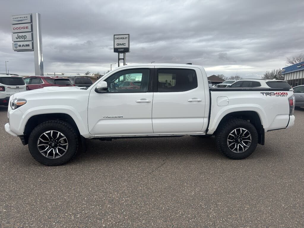2022 TOYOTA Tacoma