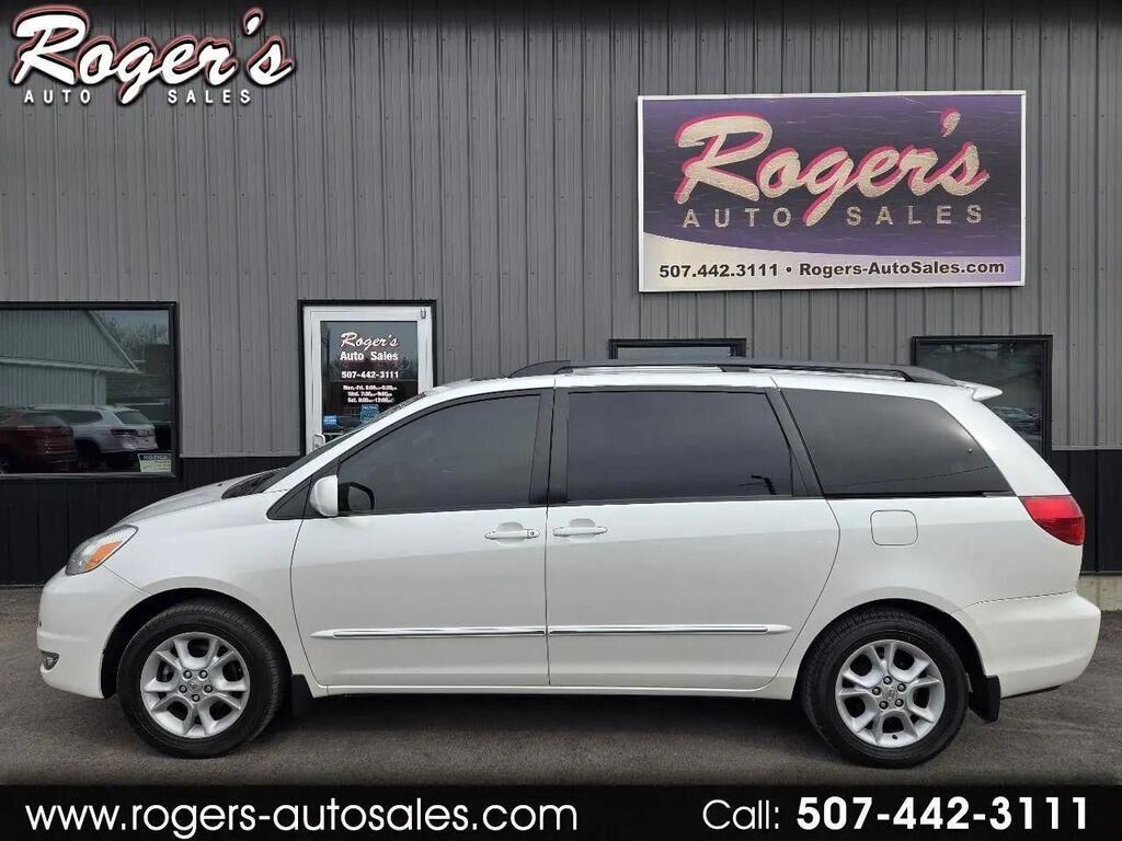2004 TOYOTA Sienna