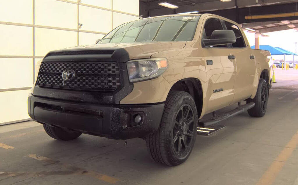 2020 TOYOTA Tundra