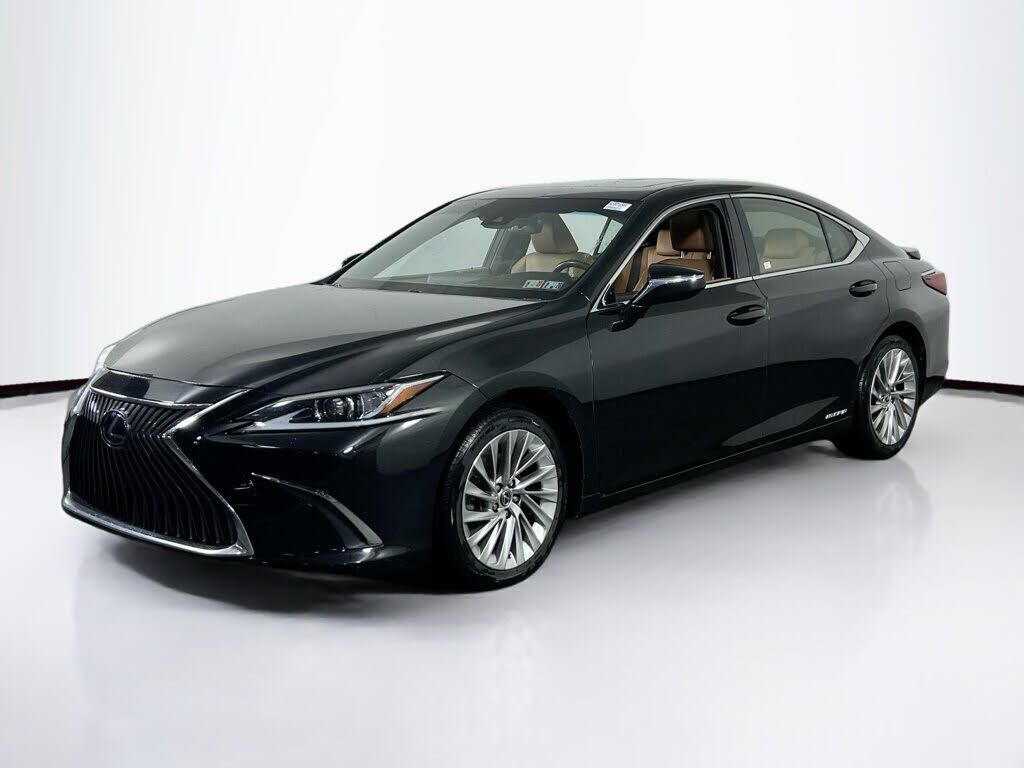 2019 LEXUS ES