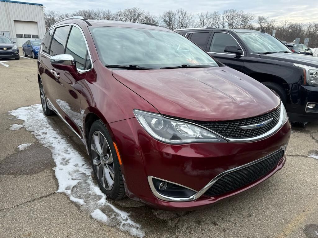 2019 CHRYSLER Pacifica