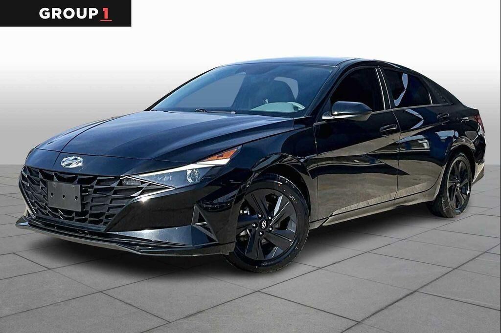 2023 HYUNDAI Elantra