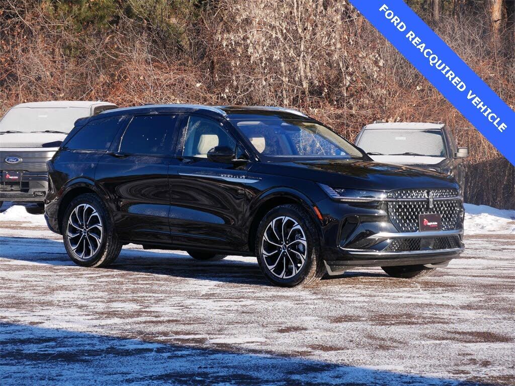 2025 LINCOLN Nautilus