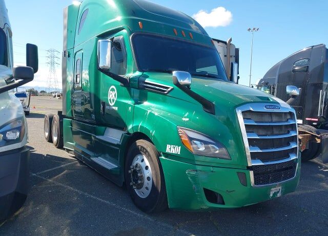 2020 FREIGHTLINER New Cascadia 126" Sleepercab
