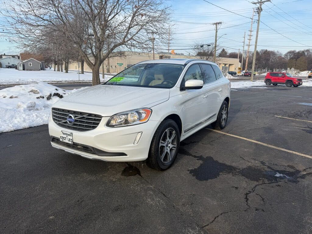2015 VOLVO XC60