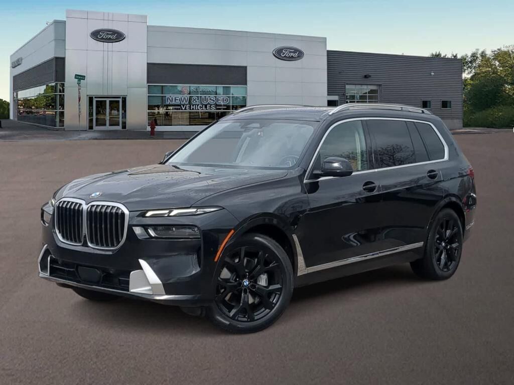2023 BMW X7