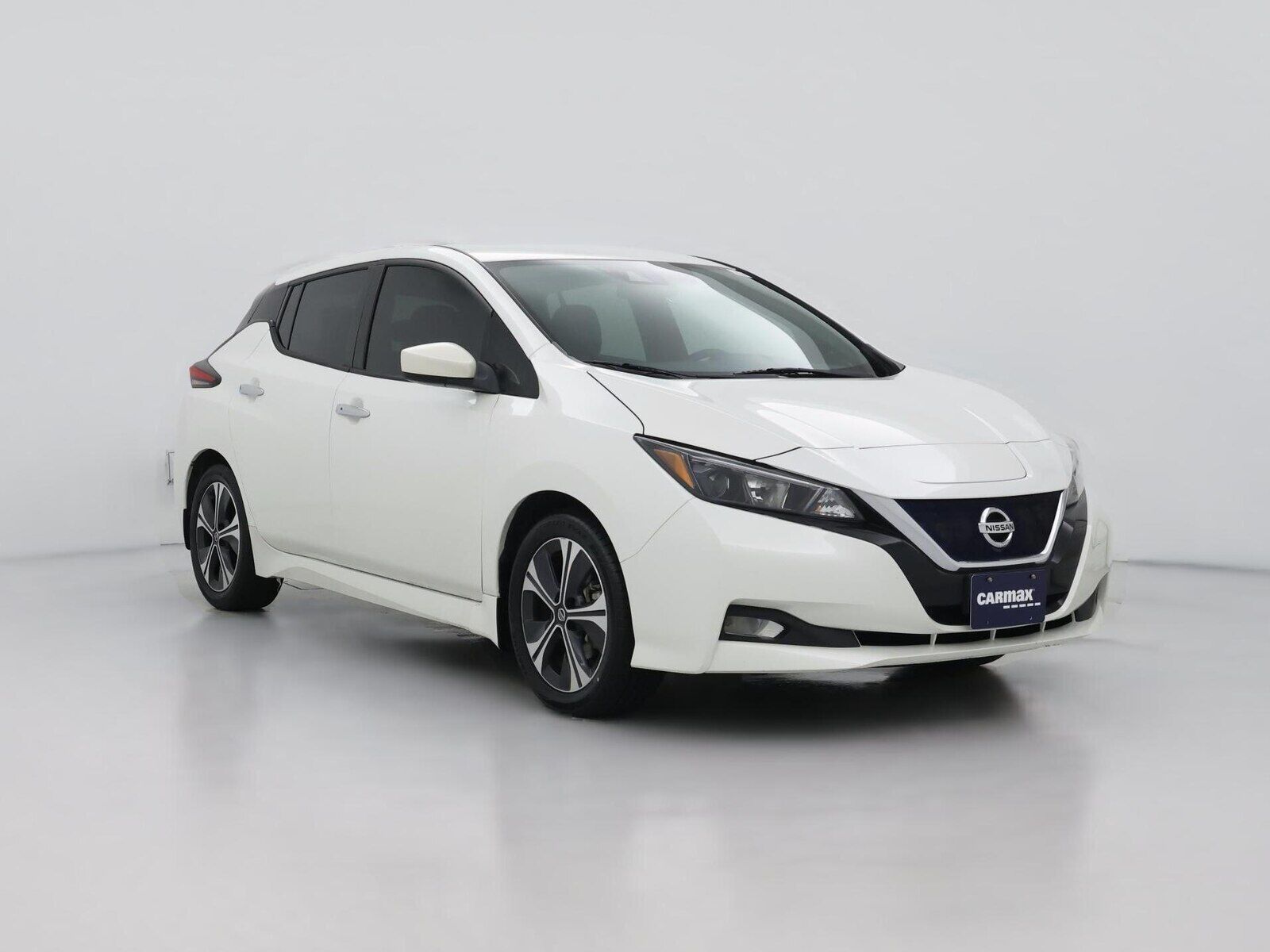 2022 NISSAN Leaf