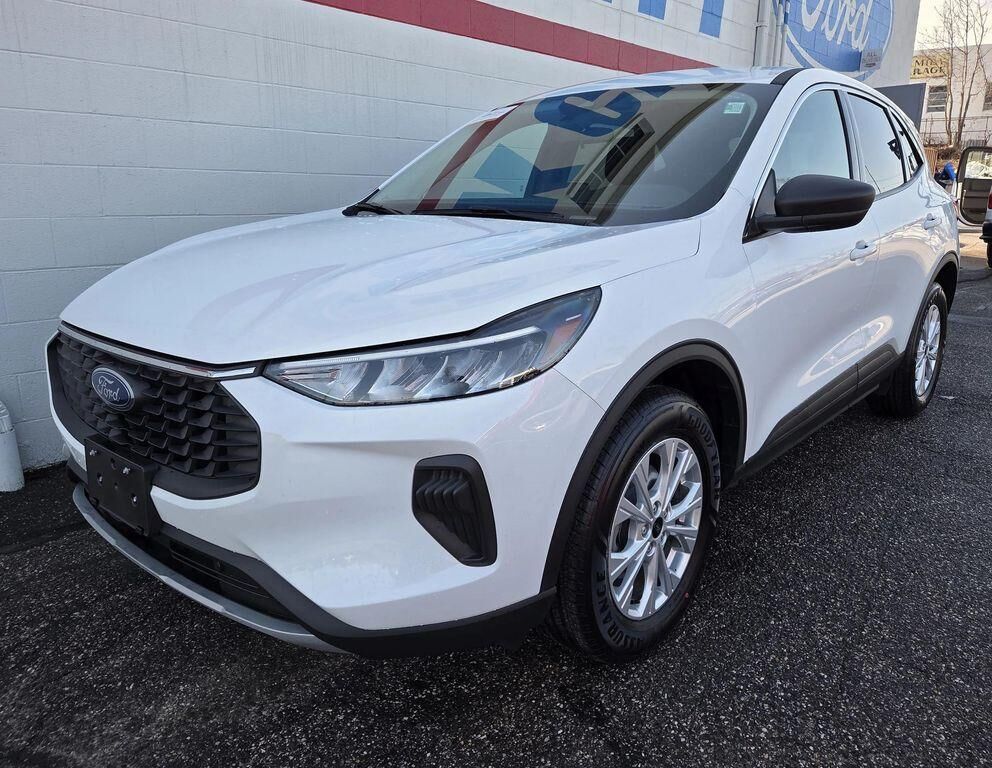 2023 FORD Escape