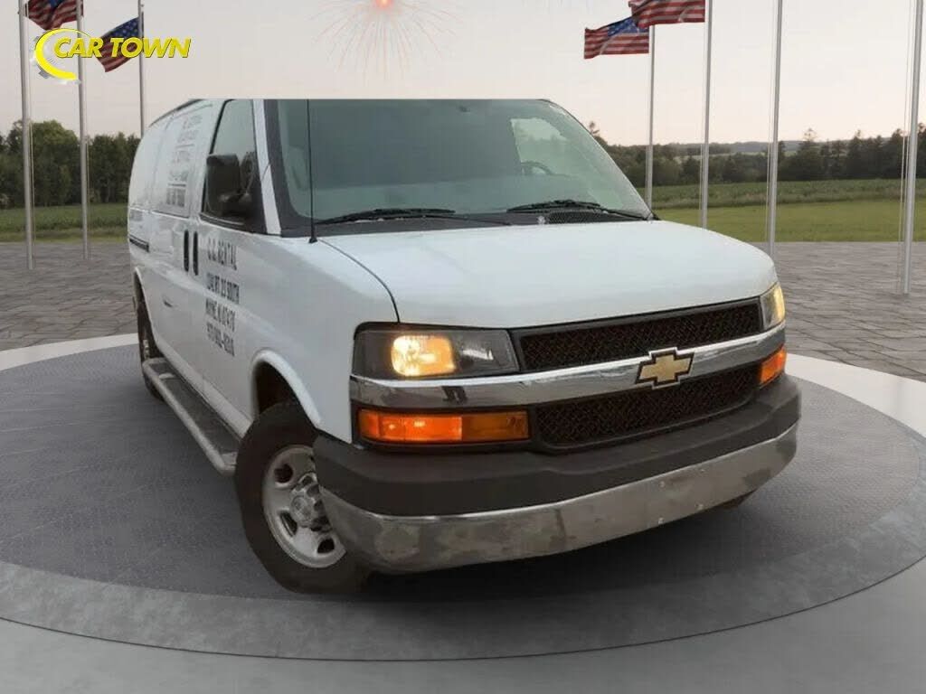 2019 CHEVROLET Express