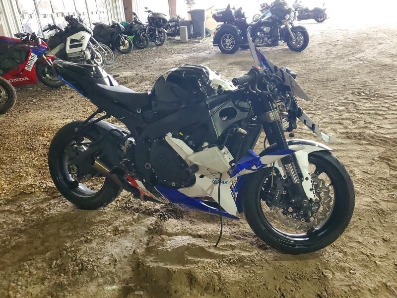 Suzuki GSX-R750