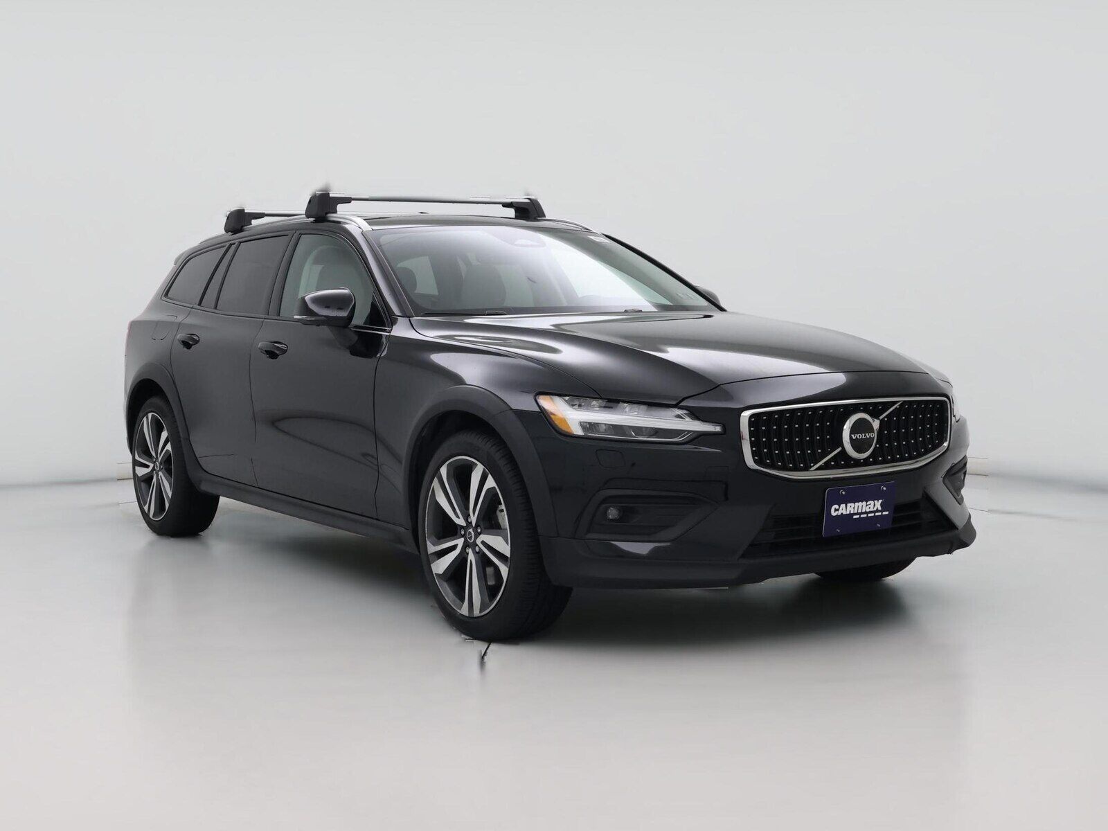 2023 VOLVO V60CC